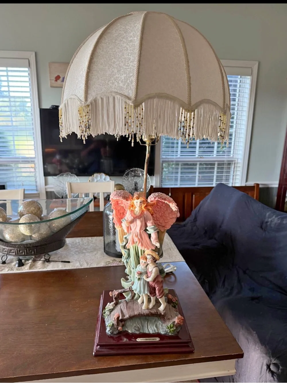 Ornate Angel Figurine Table Lamp in Cream and Pink